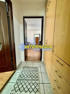 Apartament cu 2 camere de vanzare in Alba Iulia Cetate Piata mobilat si utilat  - imagine 2