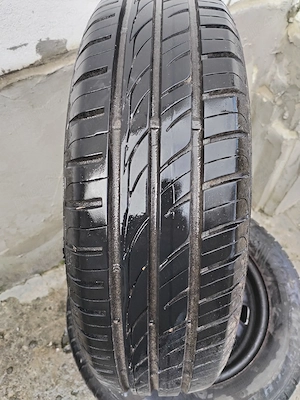 Vând 4 cauciucuri de vara wiking 175 70 r14 preț 350 lei negociabil nr tel 0735817136 