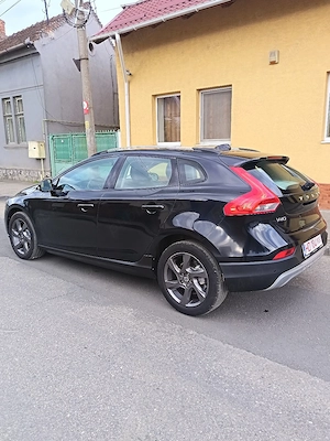 Volvo V40 CrossCountry*Af.2016*1.6 D*116 Cp*6+1 V*Xenon*Piele*Clima*Navi*Led*Pilot!  - imagine 2
