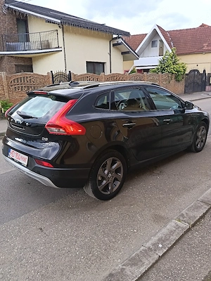 Volvo V40 CrossCountry*Af.2016*1.6 D*116 Cp*6+1 V*Xenon*Piele*Clima*Navi*Led*Pilot!  - imagine 3