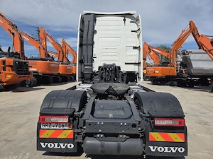 Autotractor Volvo FH12, 2 km - imagine 4