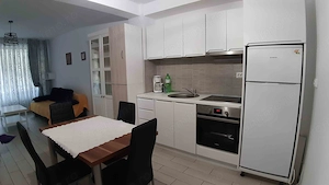 Apartament open space cu dormitor - imagine 6