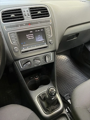 Vand WV Polo 1,2 Tsi bluemotion, 90cp, 87000 km reali, primul proprietar - imagine 5