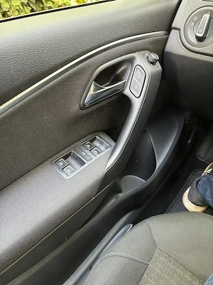 Vand WV Polo 1,2 Tsi bluemotion, 90cp, 87000 km reali, primul proprietar - imagine 4