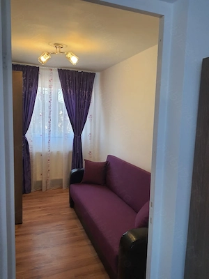 Vand apartament 3 camere in Campina et.2 4,str.Maramures zona Autogara ,se vinde asa cum este mobila - imagine 4