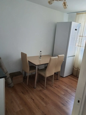 Vand apartament 3 camere in Campina et.2 4,str.Maramures zona Autogara ,se vinde asa cum este mobila - imagine 18