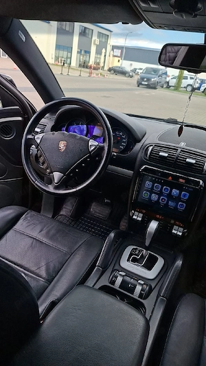 Porsche Cayenne Turbo, An 2010, 232.000 km   - imagine 4