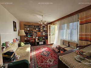 Apartament 4 camere, decomandat, etaj 3 din 4, centrală proprie, zona Circumvalațiunii, comision 0% - imagine 3
