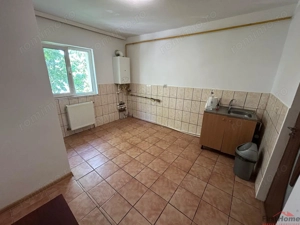 Apartament cu 3 camere de vanzare, zona Piata Moldovei - imagine 8