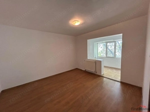Apartament cu 3 camere de vanzare, zona Piata Moldovei - imagine 3