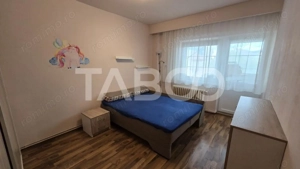 Apartament de vanzare 2 camere decomandate bloc cu lift zona Centrala - imagine 2