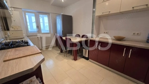 Apartament de vanzare 2 camere decomandate bloc cu lift zona Centrala - imagine 4