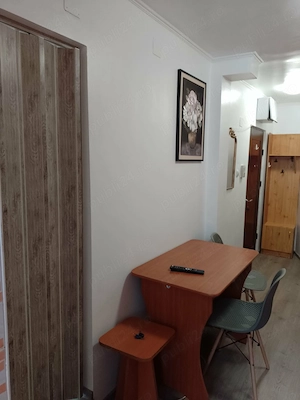 Inchiriez apartament 2 camere str Sovata la parter