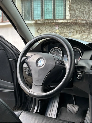 BMW Seria 5 520d - imagine 5