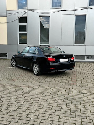 BMW Seria 5 520d - imagine 2
