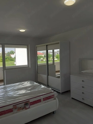 Vând apartament cu trei camere in sector 4 București, str.drumul binelui, etaj 1 din 5 ,bloc nou ! - imagine 2