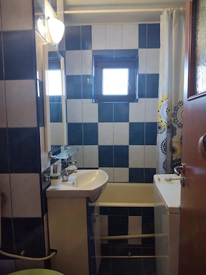 Vânzare apartament 3 camere zona centrala Strada Victoriei Târgu Jiu - imagine 3