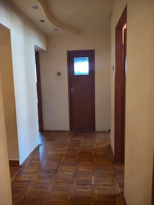 Vânzare apartament 3 camere zona centrala Strada Victoriei Târgu Jiu - imagine 5