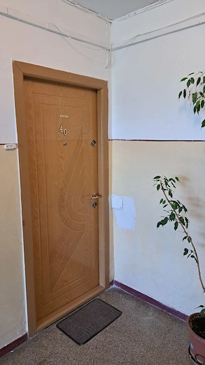Vand apartament 3 camere