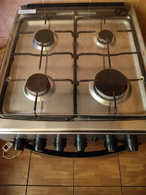 aragaz Zanussi gaz, 4 arzătoare, aprindere electrica - imagine 3