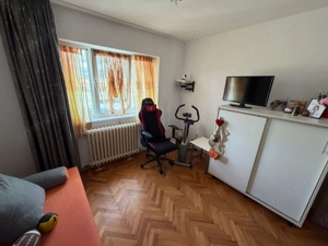 Apartament 3 camere, decomandat  - zona Cetate - imagine 11