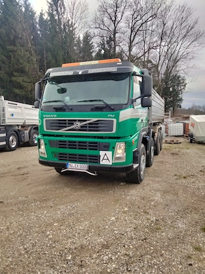 Angajez șofer 8x4 Trakker Motru 