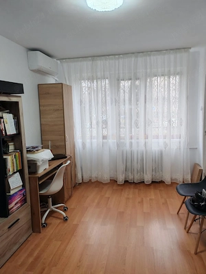 Garsoniera Titan (reper Sc.82), confort 1, complet renovata, 6-7 min.pietonal metrou, bloc mixt - imagine 2