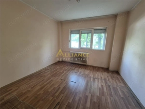 Sector 3 Apartament 2 camere decomandat 56 mp 10 minute Metrou Titan - imagine 6