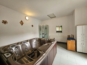  Vilă exclusivistă cu SPA   eleganță, spațiu și liniște în zona Zăvoi - imagine 5