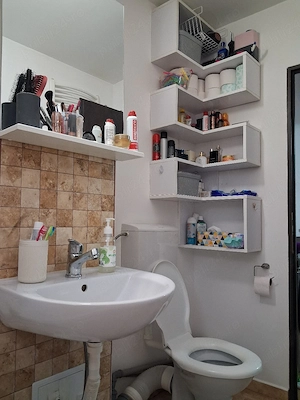 Vand apartament 2 camere - imagine 5