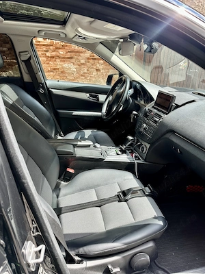 Mercedes C Class w204  - imagine 7