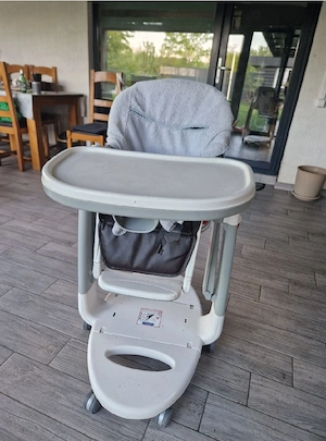 scaun de masa peg perego si trotineta roz