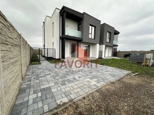 Duplex | Parter + Etaj | Toate utilitatile | Curte generoasa |