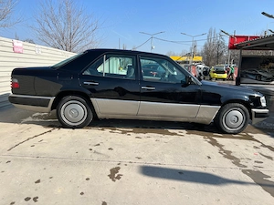 Mercedes-Benz W124 - imagine 5