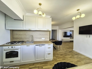 Inchiriere Apartament 3 camere Ultracentral Pitesti - imagine 13