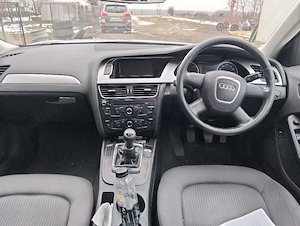 dezmembrez Audi A4 b8 2.0 cag cagc LX7W  - imagine 2