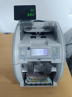 Vând Mașină de Numărat și Verificat Bancnote Glory GFS-120