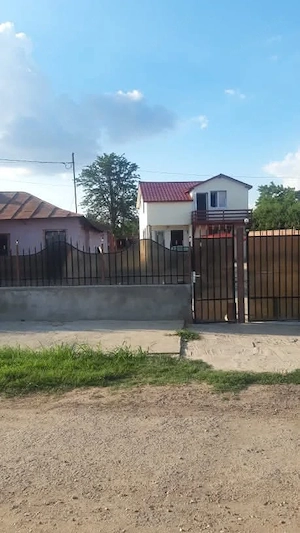 Vila +casa bătrânesc.draganesti vlăstar 45.000euro 2000 mp - imagine 2