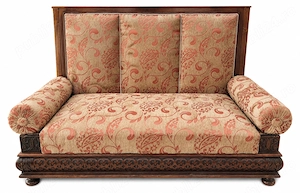 Canapea Vintage Stil Neo Gotic; Divan din lemn masiv cu brate cilindrice si ornamente din lemn