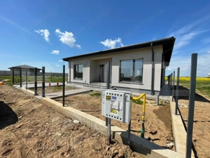 Casa parter, 4 camere, teren 477 mp, zona Aeroport - imagine 5