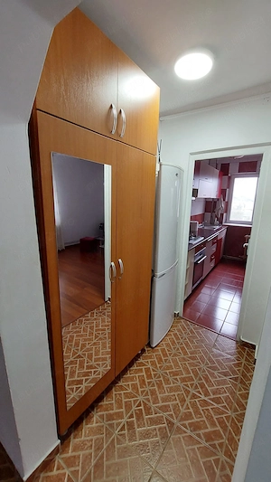 Apartament cu 2 camere in Mircea cel Batran-Lic.Economic de Turism - imagine 4