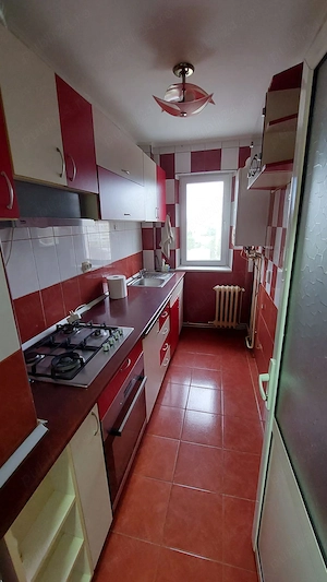 Apartament cu 2 camere in Mircea cel Batran-Lic.Economic de Turism - imagine 3