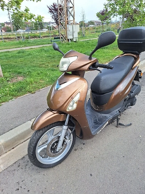 scooter Tauris Avienda 125 - imagine 5