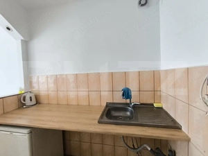 camera de camin cu baie si bucatarie  - imagine 4