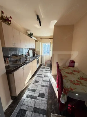Apartament 4 camere decomandate, 82 mp, lift nou, zona Flora Mănăștur - imagine 2