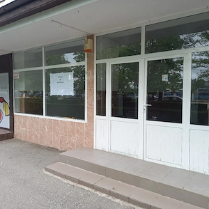 Inchiriez spatiu comercial