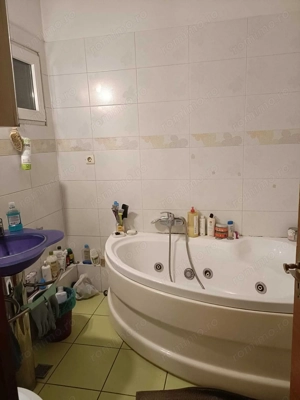 Apartament 3 camere zona Bd. Chisinau - Club Miramar - imagine 3