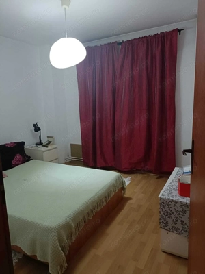 Apartament 3 camere zona Bd. Chisinau - Club Miramar - imagine 2