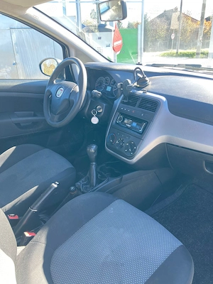 Vând Fiat Grande Punto 1.3 Multijet 2010 Coupé - imagine 8