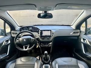 Peugeot 2 km Carplay Dubluclimatronic Rate Garantie - imagine 10